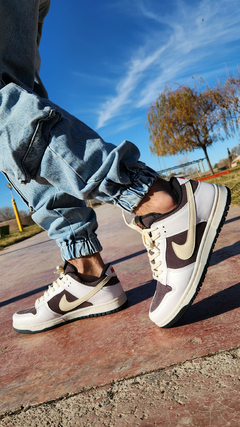 DUNK SB blanco/marrón
