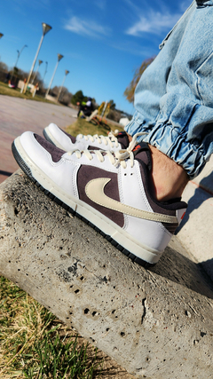 DUNK SB blanco/marrón en internet