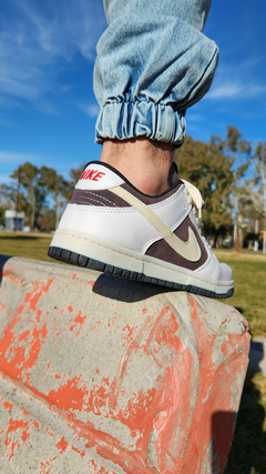 Imagen de DUNK SB blanco/marrón