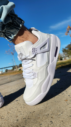 RETRO 4 blanco
