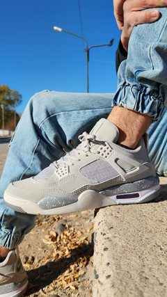 Retro 4 Gris