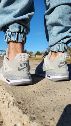 Retro 4 Gris en internet