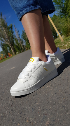 Campus 00s cuero blanco