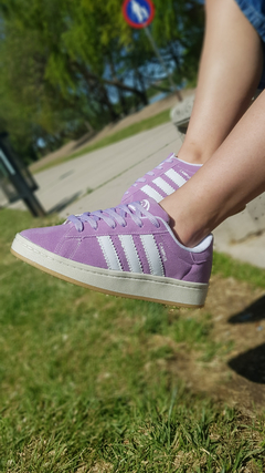 Campus 00s lila