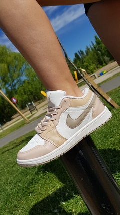 Jordan BEE beige