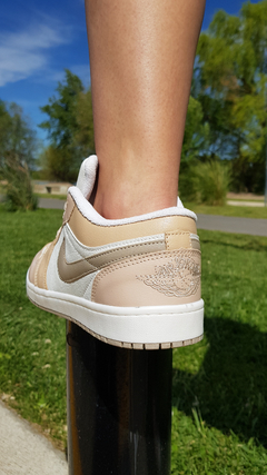 Jordan BEE beige - comprar online