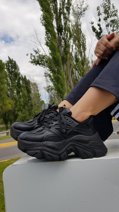 Zapatillas CONAN negro