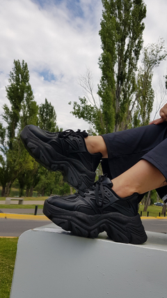 Imagen de Zapatillas CONAN negro