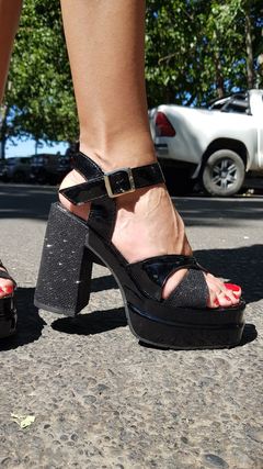 Sandalias MACA negro - comprar online
