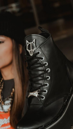 Borcegos LOBA negro - comprar online