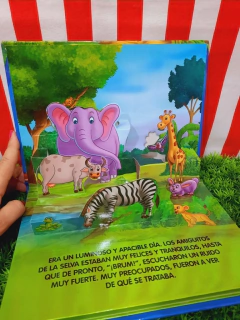 Libro CON POP UP Peligro en la Jungla - Colección Aventuras Animales - LATINBOOKS - 3581* - tienda online