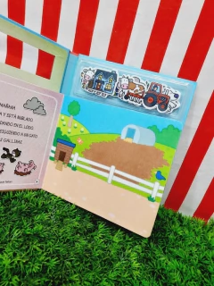 Libro con escenas - Colección Felpitas - LATINBOOKS - 1776*