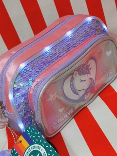 Cartuchera 2 cierres I BELIEVE IN UNICORNS de Footy en internet