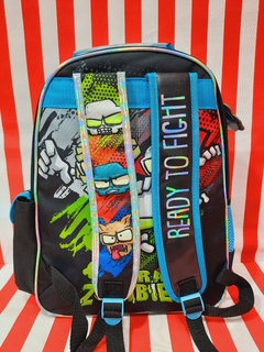 Mochila Espalda 16" Ultra Zombies - CRESKO - 092626524824