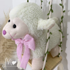 BALANÇO MINI FOLHAS COM PENDURADOR GALHO EM MADEIRA E OVELHA LAÇO ROSA - comprar online