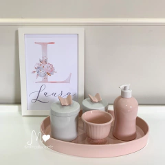 KIT HIGIENE BORBOLETA BRANCO E ROSA SUAVE ELEGANCE