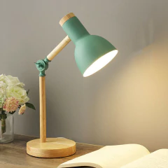 Luminária estilo retro verde articulada
