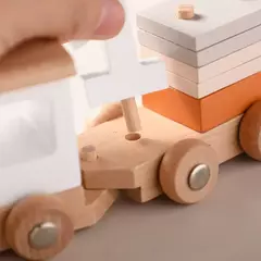 TRENZINHO COM NÚMEROS E PECINHAS - BRINQUE E DECORE