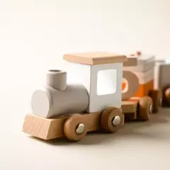 TRENZINHO COM NÚMEROS E PECINHAS - BRINQUE E DECORE - comprar online