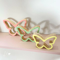 TRIO DE BORBOLETAS VAZADAS na internet