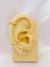 Piercing argolinha (HÉLIX) cravejado com zircônias, banhado a ouro branco. - Aluaris Joias 