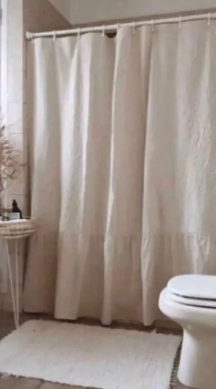 CORTINAS DE BAÑO CON VOLADOS