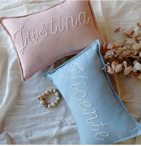 ALMOHADONES PERSONALIZADOS 25*35
