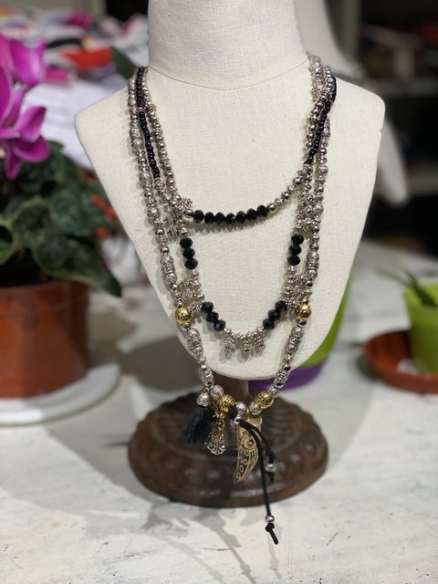 COLLAR DOBLE CON CUERNO