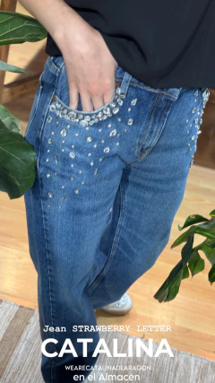 JEAN STRAWBERRY LETTER - El Almacén de Adriana Kuntz