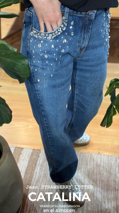 JEAN STRAWBERRY LETTER - comprar online