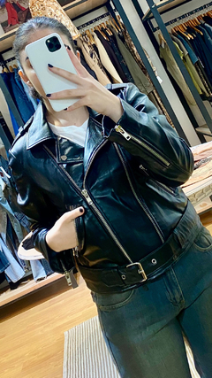 CAMPERA DE CUERO GOLDEN GIRLS en internet