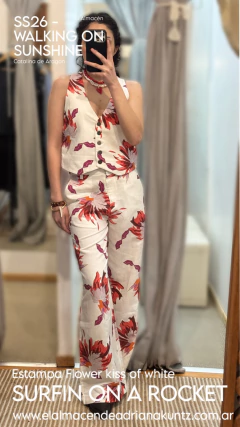 CHALECO SURFIN ON A ROCKET - comprar online