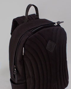 MOCHILA CALATEA NEGRA en internet