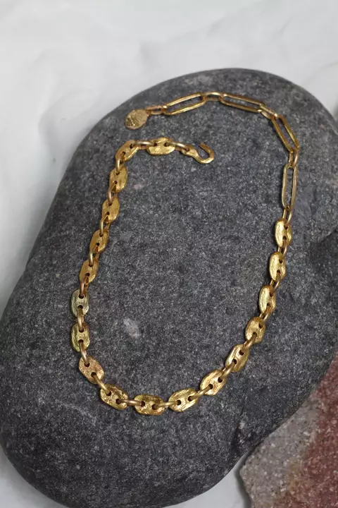 COLLAR OMA DORADO