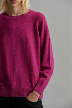 SWEATER ENOUGH en internet