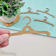 Kit Mini Cabides MDF - 5 unidades (vários tamanhos)
