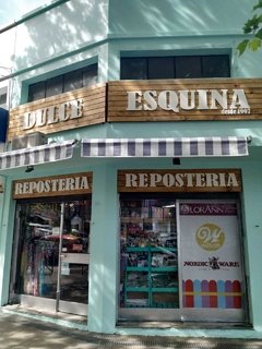 DIAG 77 N 710 ESQUINA 8