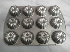 MOLDE BUNDT BROWNIE X 12 CAVIDADES