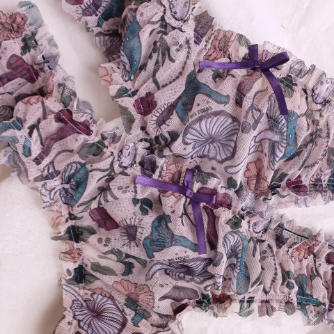 Frufru PLURICOSMOS vintage - comprar online