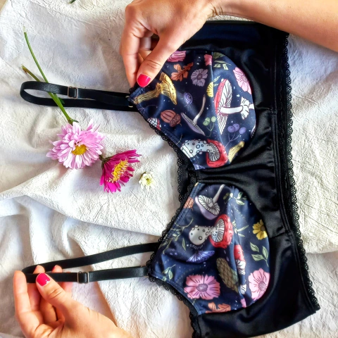 Corpi Maria Sabina PLURICOSMOS