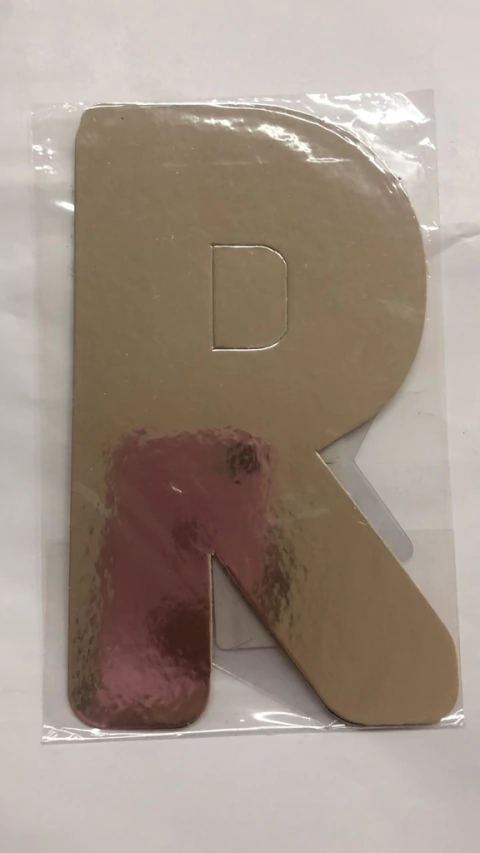 Letra laminada R prata kaixote