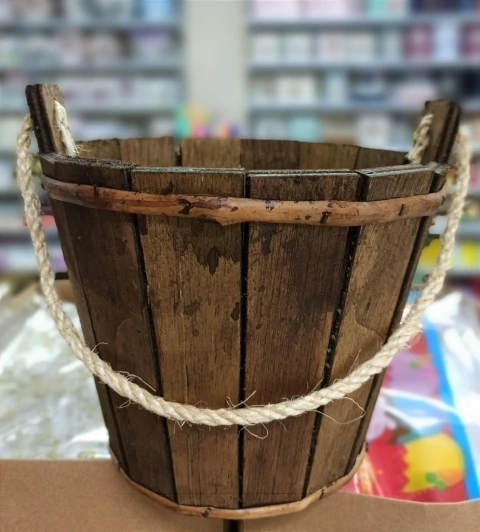 BALDE MADEIRA N.1 R.1601