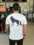 Camiseta Acostamento Lobo nas Costas Masculino