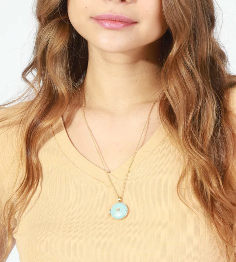 Colar Relicário Lovely Banhado com Aplique Azul e pequeno strass