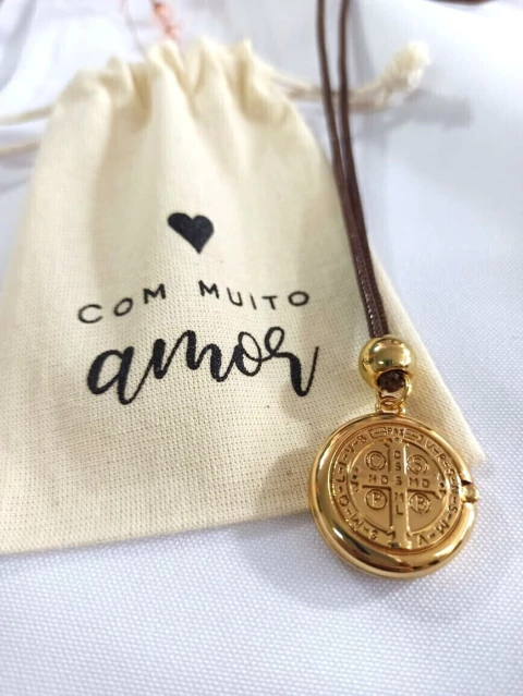 Kit Colar Relicário Masculino - São Bento (dourado)