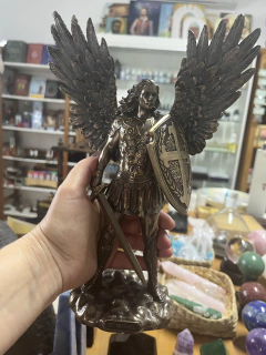 Arcanjo Miguel na internet