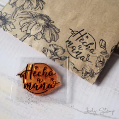 F715 - Hecho a mano en internet