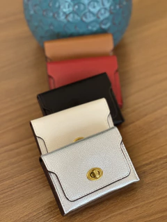 Carteira Porta Cartão Botão