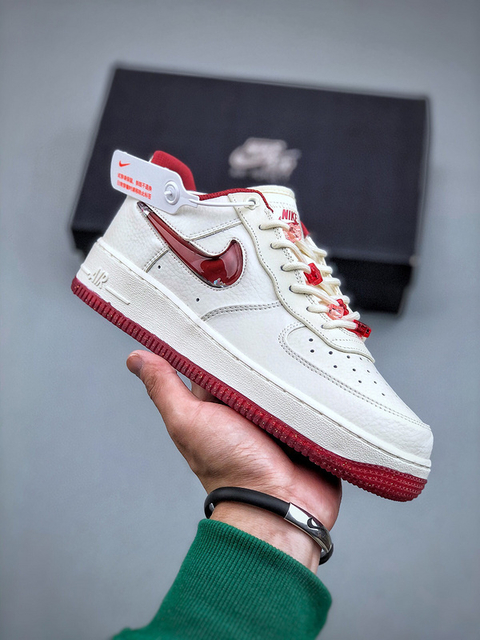 Nike Air Force 1 Low - New Red DB2575