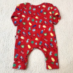 Enterito sin pie monstruos rojos (ÚLTIMOS 0-3/3-6/9-12M) - Saque Buraque